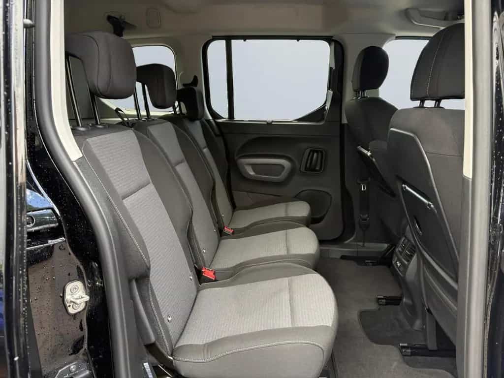Toyota Proace City Verso 1.2 Turbo L1 Team D *ACC*CAM*P 02/2023-photo-19