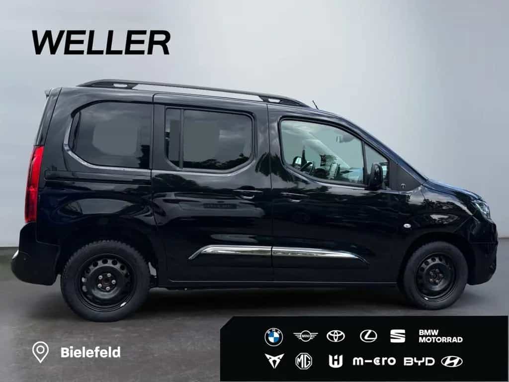 Toyota Proace City Verso 1.2 Turbo L1 Team D *ACC*CAM*P 02/2023-photo-9