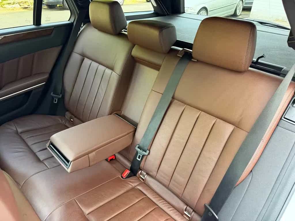 Mercedes-Benz E 250 CGI BlueEfficiency LED AHK Distronic 11/2013-photo-19