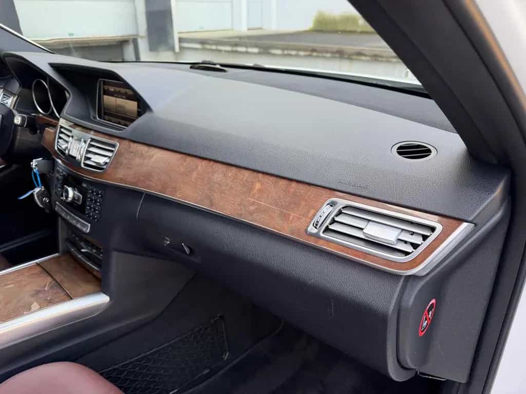 Mercedes-Benz E 250 CGI BlueEfficiency LED AHK Distronic 11/2013-photo-25