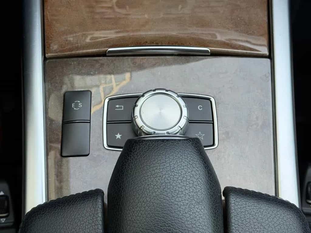 Mercedes-Benz E 250 CGI BlueEfficiency LED AHK Distronic 11/2013-photo-34