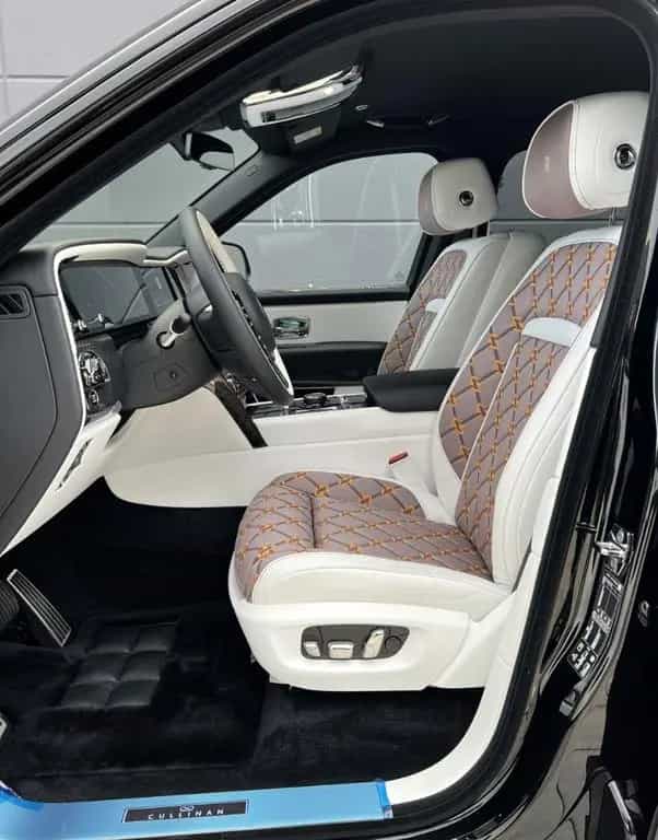Rolls-Royce Cullinan II Black Badge 2026°Bespoke°Shoot. Star null-photo-14