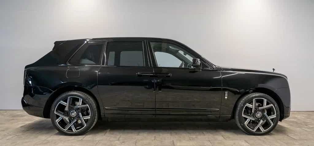 Rolls-Royce Cullinan II Black Badge 2026°Bespoke°Shoot. Star null-photo-3