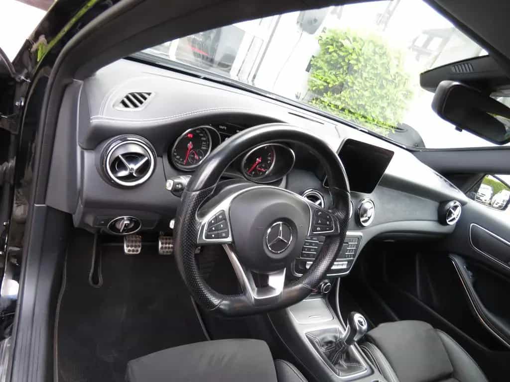 Mercedes-Benz A 180 BlueEfficiency / AMG Sport Line /I-HAND 05/2017-photo-10