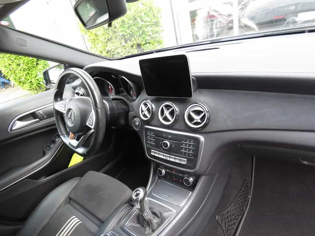 Mercedes-Benz A 180 BlueEfficiency / AMG Sport Line /I-HAND 05/2017-photo-12