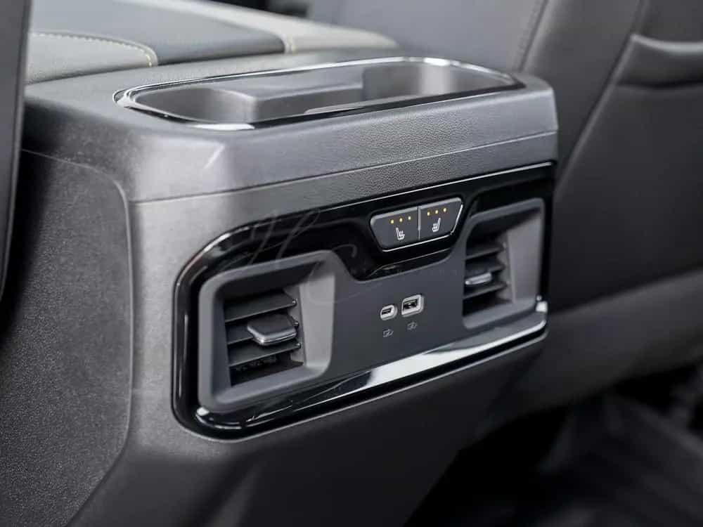Chevrolet Silverado 2025 ZR2 € 67000 HC INTERNATIONAL null-photo-32