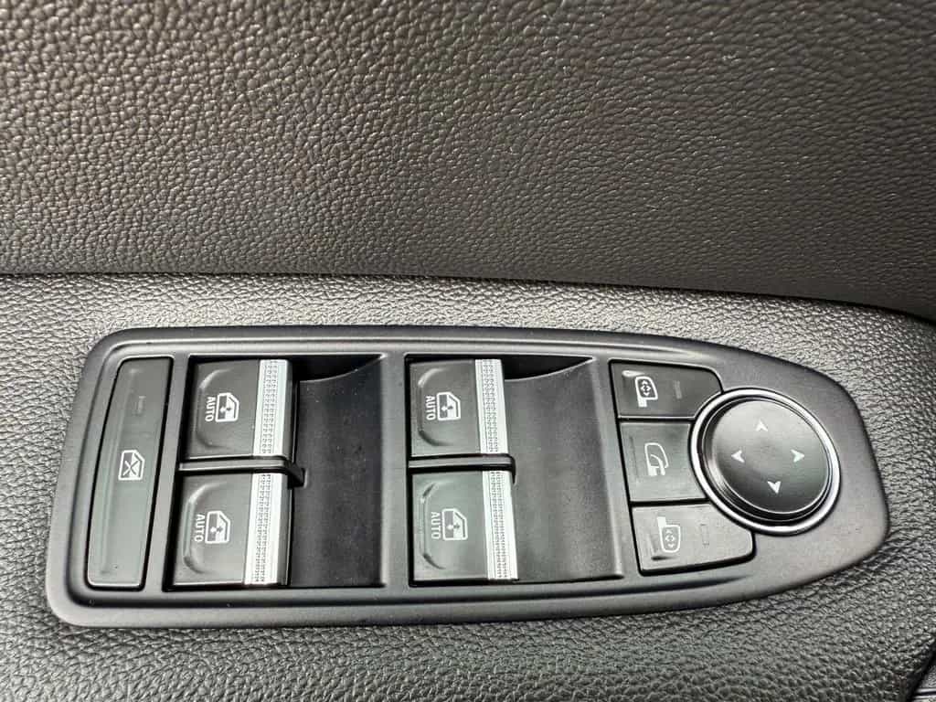 Renault Captur II Intens Sportsitze Sport Lenkrad 12/2020-photo-21