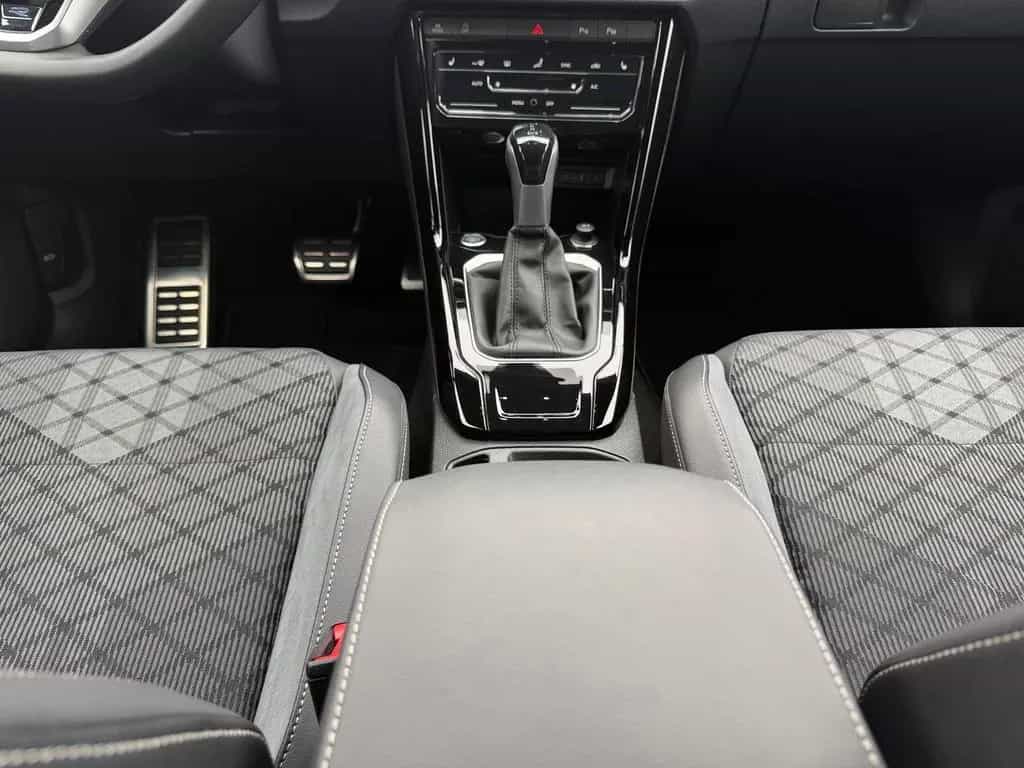Volkswagen T-Roc 1.5 TSI R-Line AHK.LED-Matrix.Rückfahrkame 06/2022-photo-7