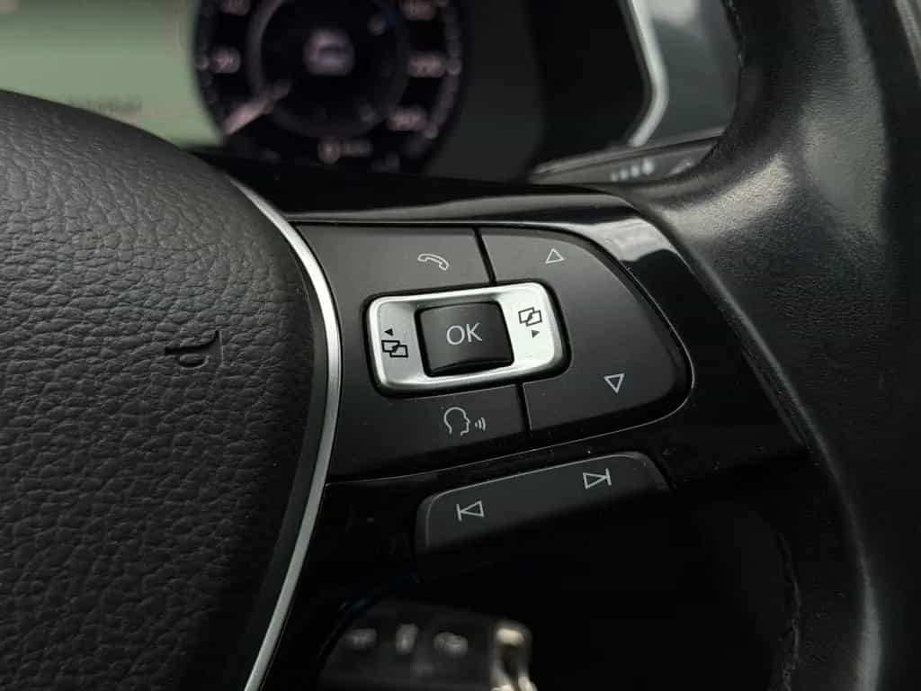 Volkswagen Tiguan Highline 4Motion ACC AHK Nav SHZ Pano LED 05/2017-photo-15