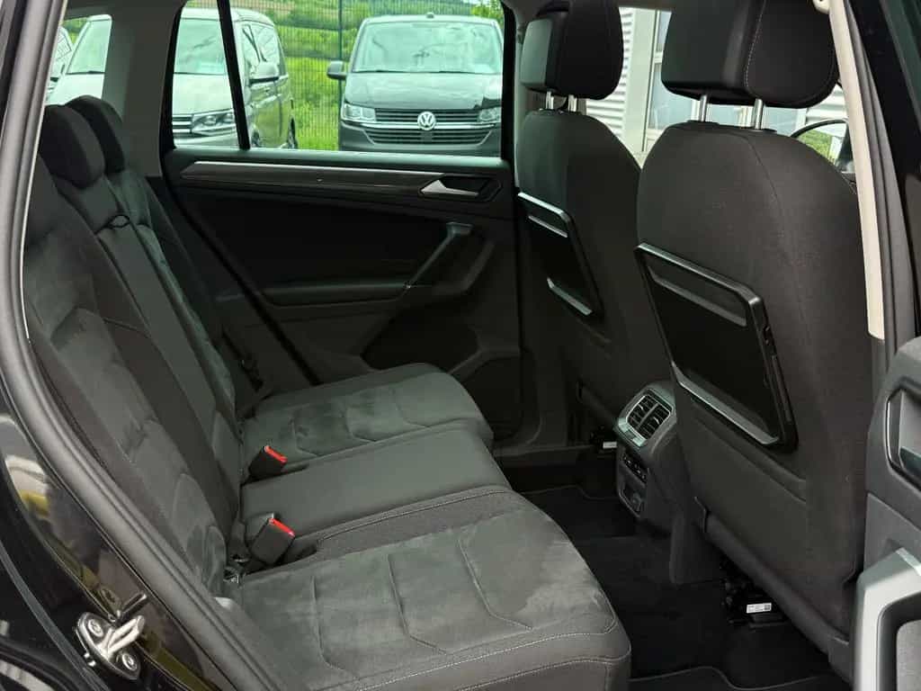 Volkswagen Tiguan Highline 4Motion ACC AHK Nav SHZ Pano LED 05/2017-photo-23