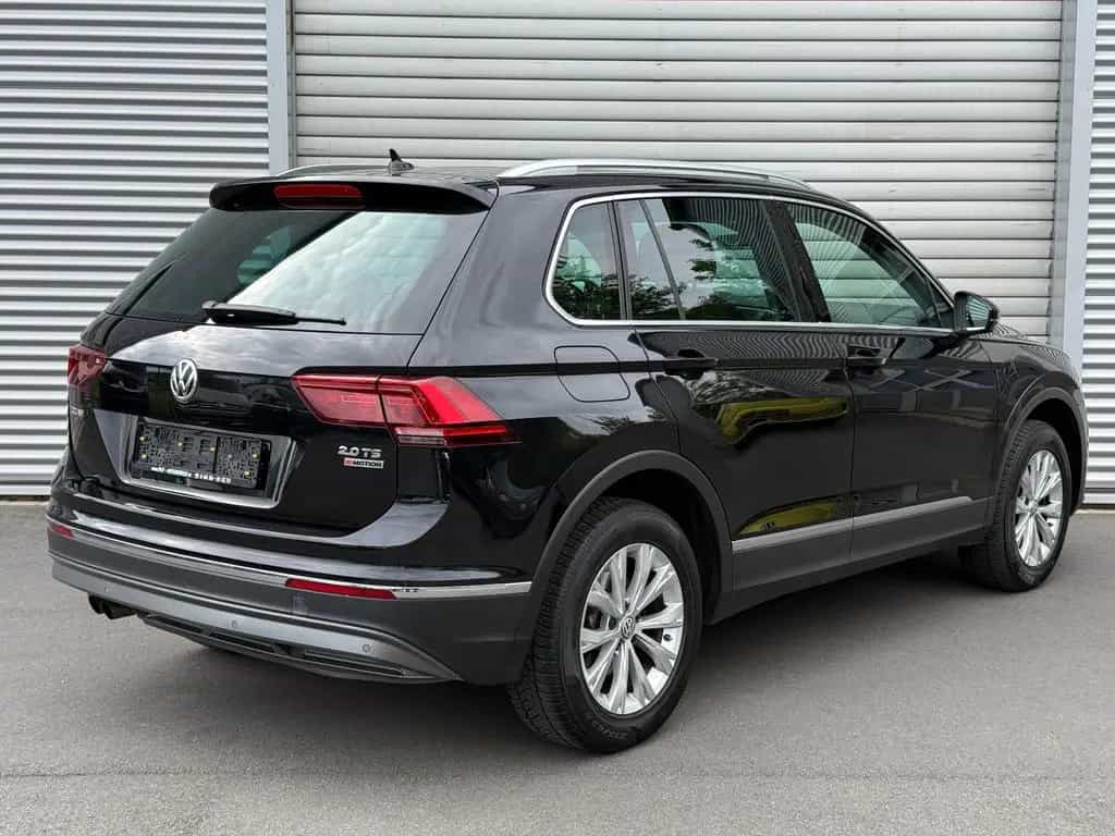 Volkswagen Tiguan Highline 4Motion ACC AHK Nav SHZ Pano LED 05/2017-photo-5