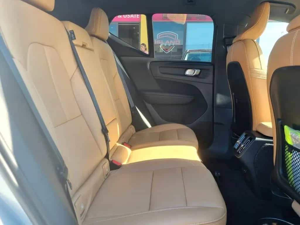 Volvo XC40 Momentum 163cv 05/2021-photo-7