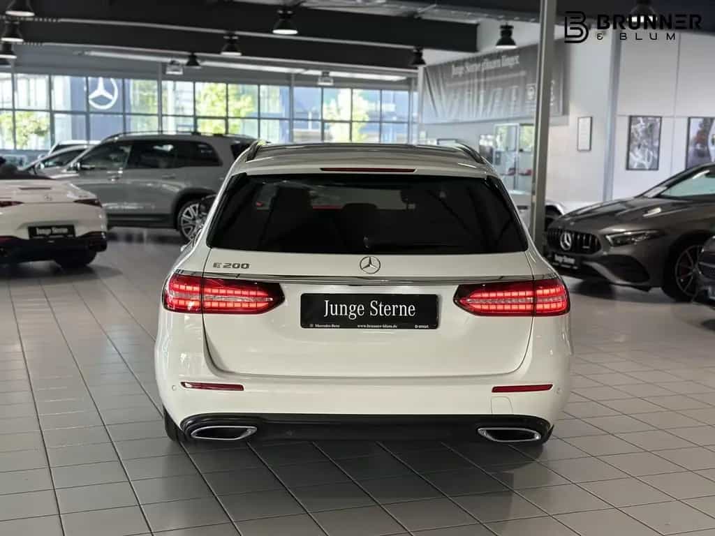 Mercedes-Benz E 200 T Avantgarde/Kamera/MBUX/LED/EasyPak/Night 02/2022-photo-4