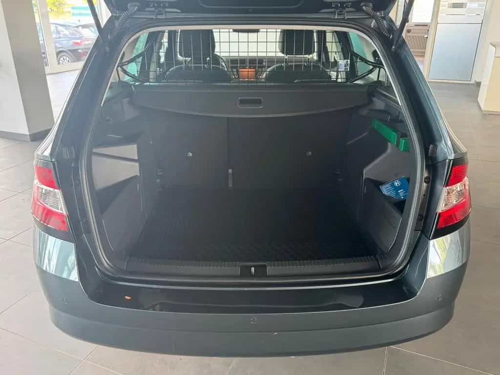 Skoda Fabia Combi Style*Klimaautomatik*AHK.1.Hand 02/2018-photo-14