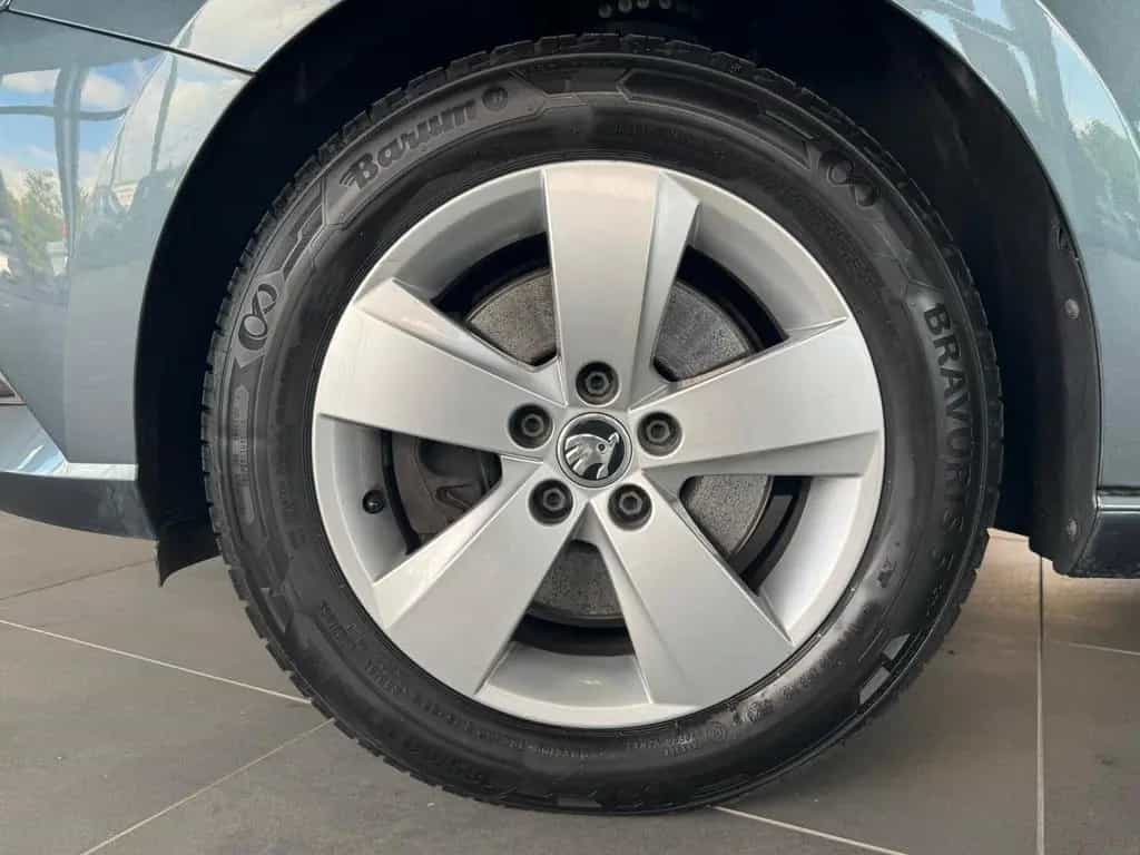Skoda Fabia Combi Style*Klimaautomatik*AHK.1.Hand 02/2018-photo-15
