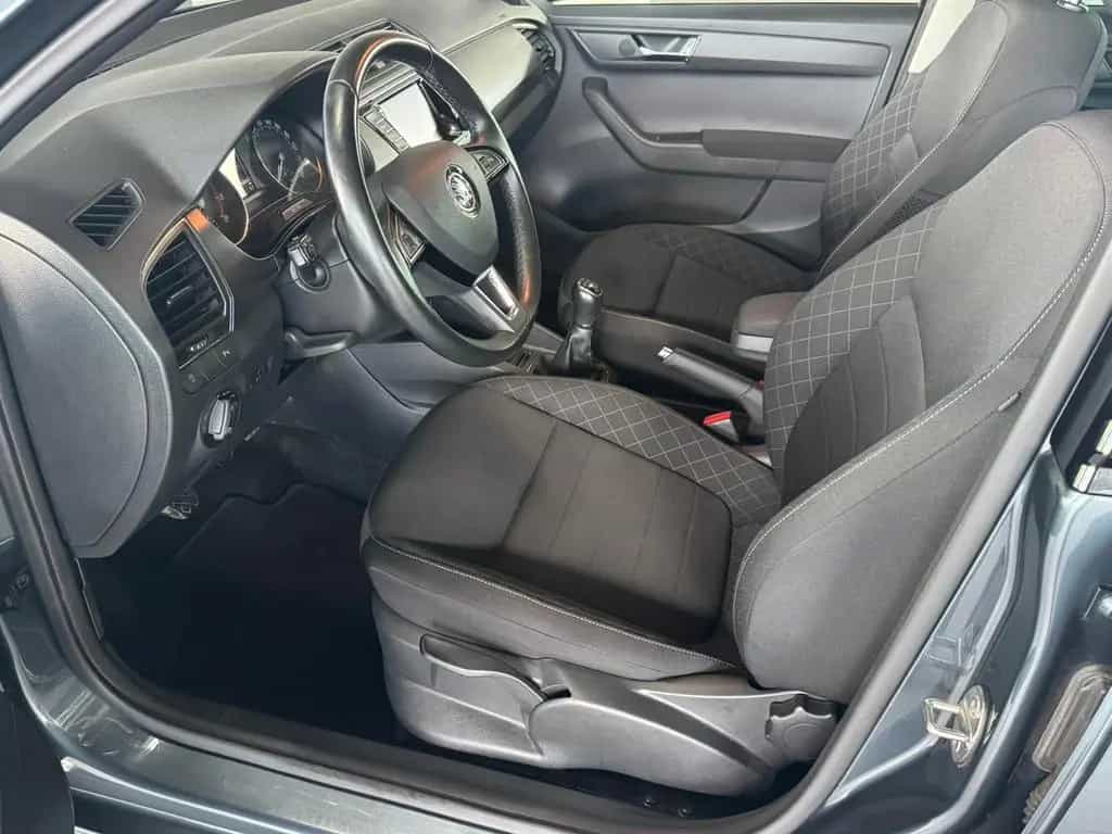 Skoda Fabia Combi Style*Klimaautomatik*AHK.1.Hand 02/2018-photo-5