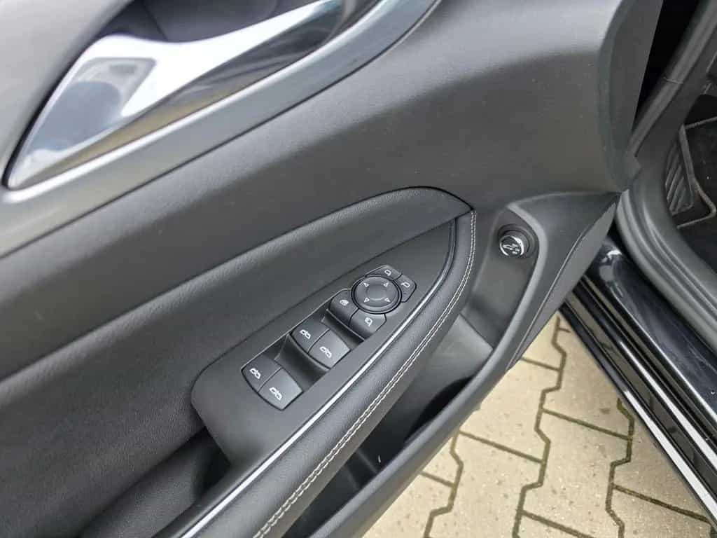 Opel Insignia Spt. Ultimate*Leder*HuD*Kamera*MATRIX* 04/2023-photo-30