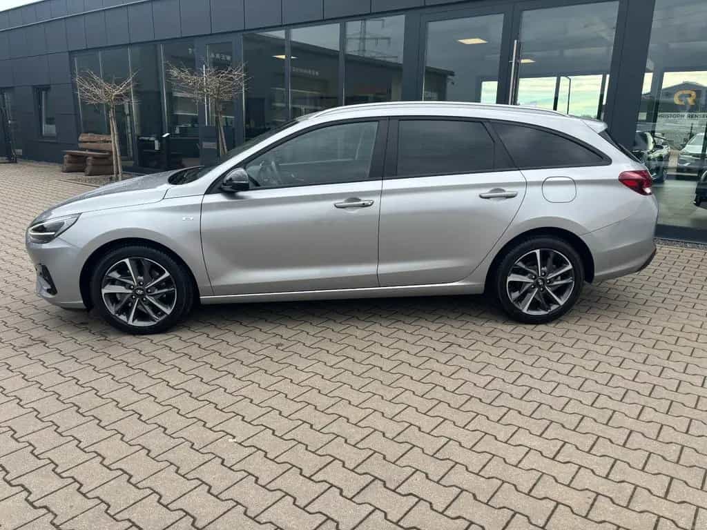Hyundai i30 Edition 30+ MHD*Led*Kamera*Navi*TOP* 12/2021-photo-3