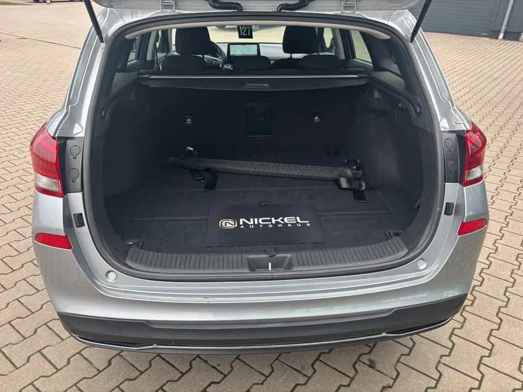Hyundai i30 Edition 30+ MHD*Led*Kamera*Navi*TOP* 12/2021-photo-5