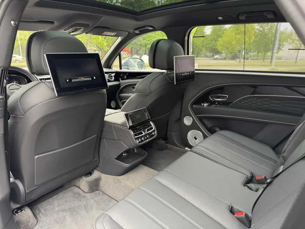 Bentley Bentayga EWB Azure *NAIM*RSE*ParkingHeater* 06/2025-photo-17
