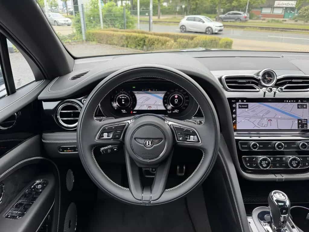 Bentley Bentayga EWB Azure *NAIM*RSE*ParkingHeater* 06/2025-photo-23