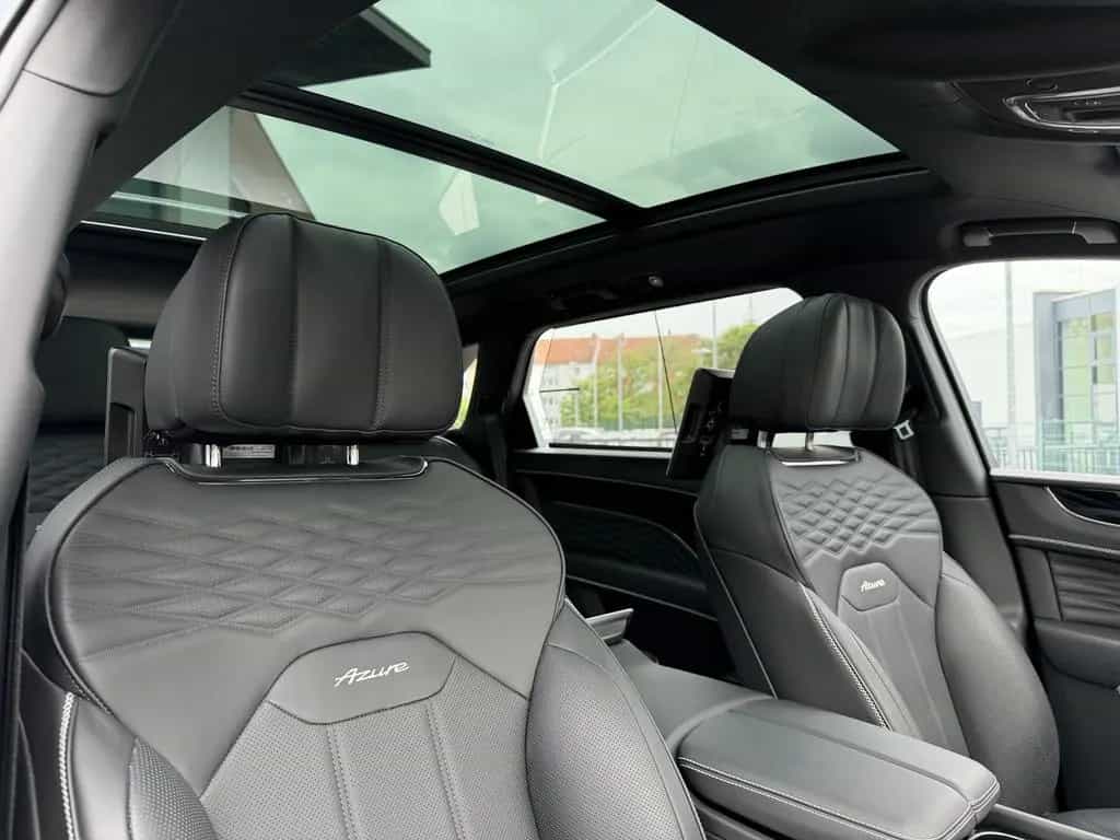 Bentley Bentayga EWB Azure *NAIM*RSE*ParkingHeater* 06/2025-photo-26