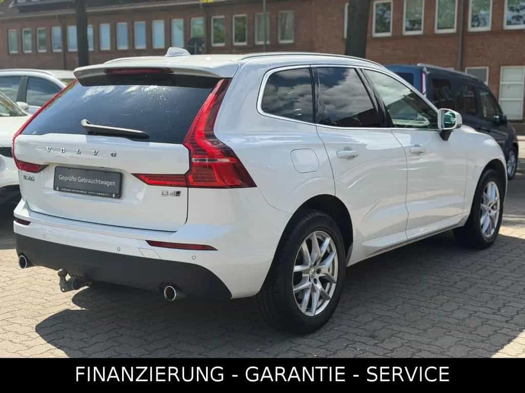 Volvo XC60 D4 AWD MOMENTUM/HUD/LEDER/PANO/LED/AHK 10/2018-photo-10