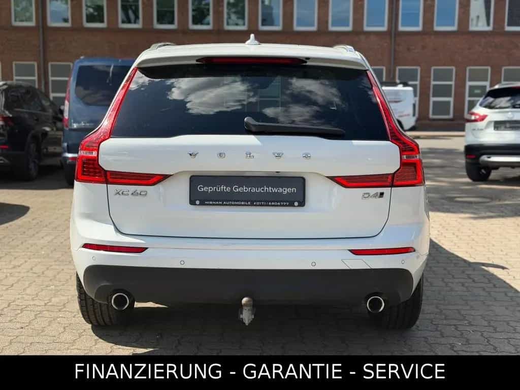 Volvo XC60 D4 AWD MOMENTUM/HUD/LEDER/PANO/LED/AHK 10/2018-photo-11