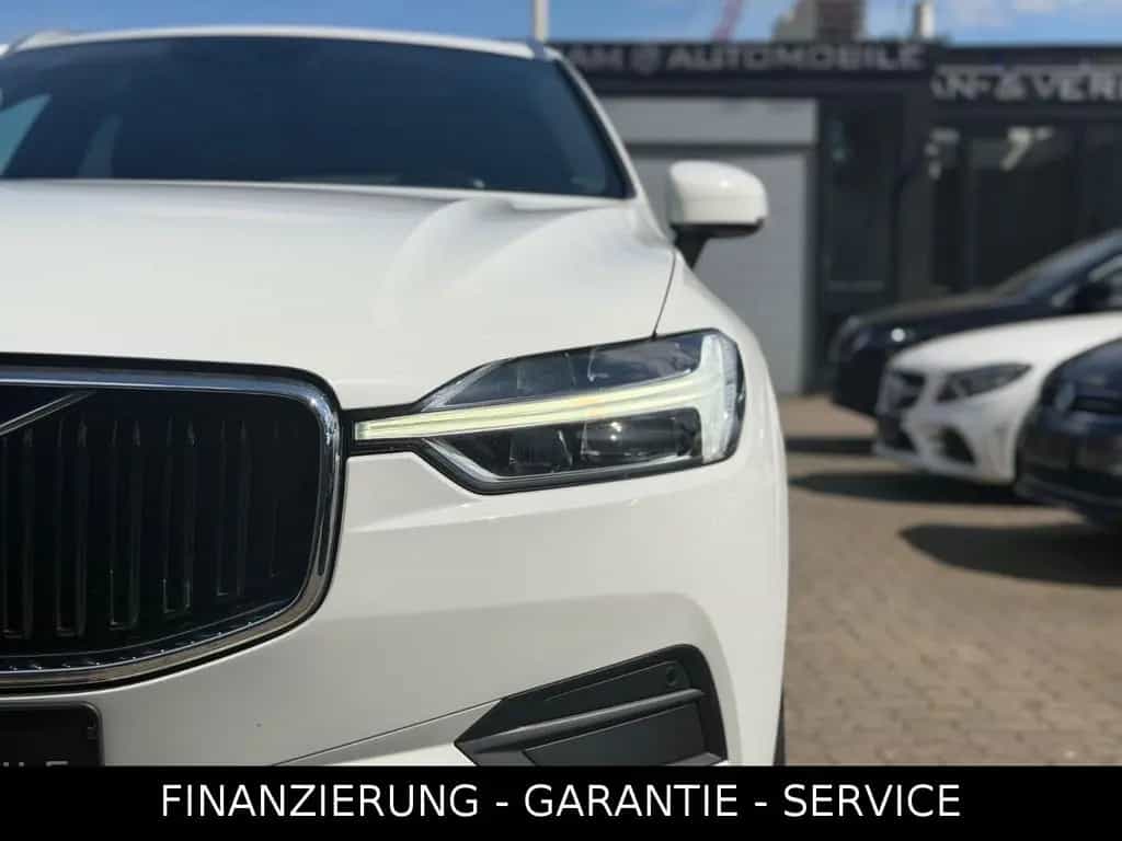 Volvo XC60 D4 AWD MOMENTUM/HUD/LEDER/PANO/LED/AHK 10/2018-photo-37
