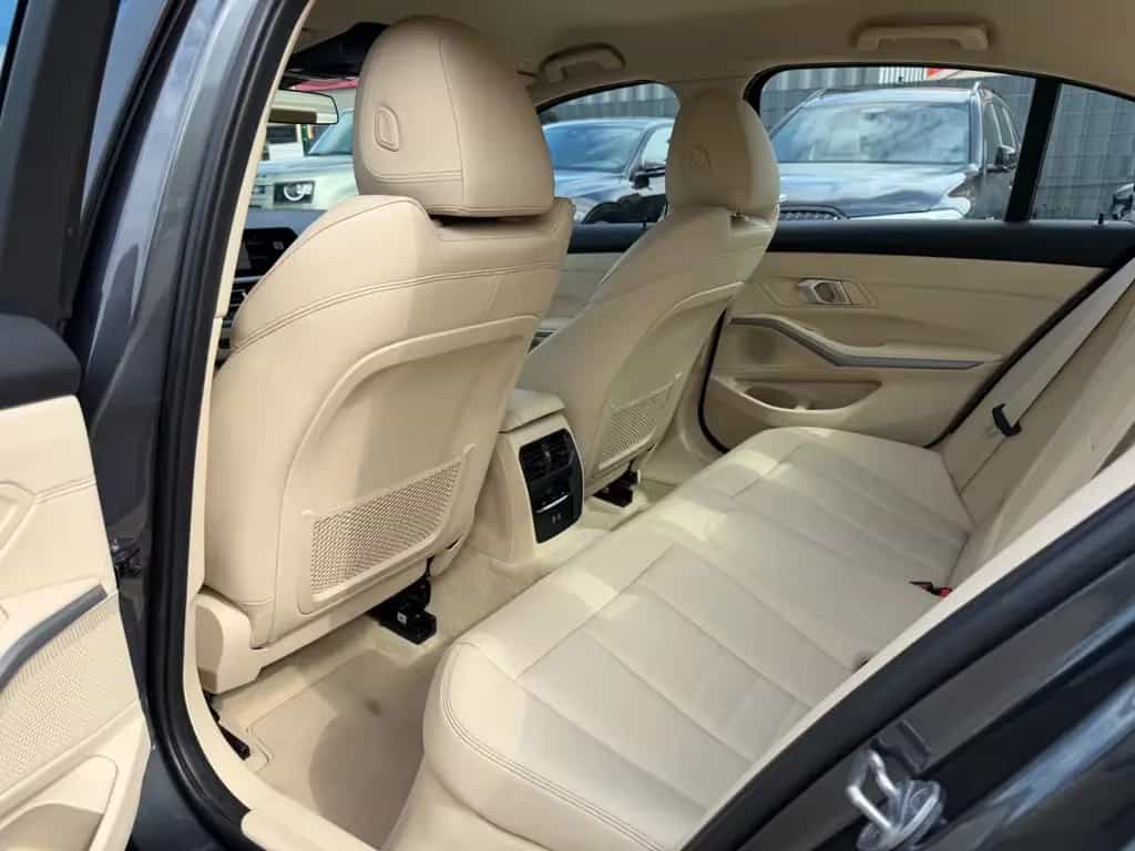 BMW 3 Series i xDrive Lim/Leder/Sportsitze/Navi/LED 12/2020-photo-12