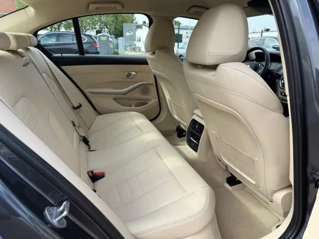 BMW 3 Series i xDrive Lim/Leder/Sportsitze/Navi/LED 12/2020-photo-16