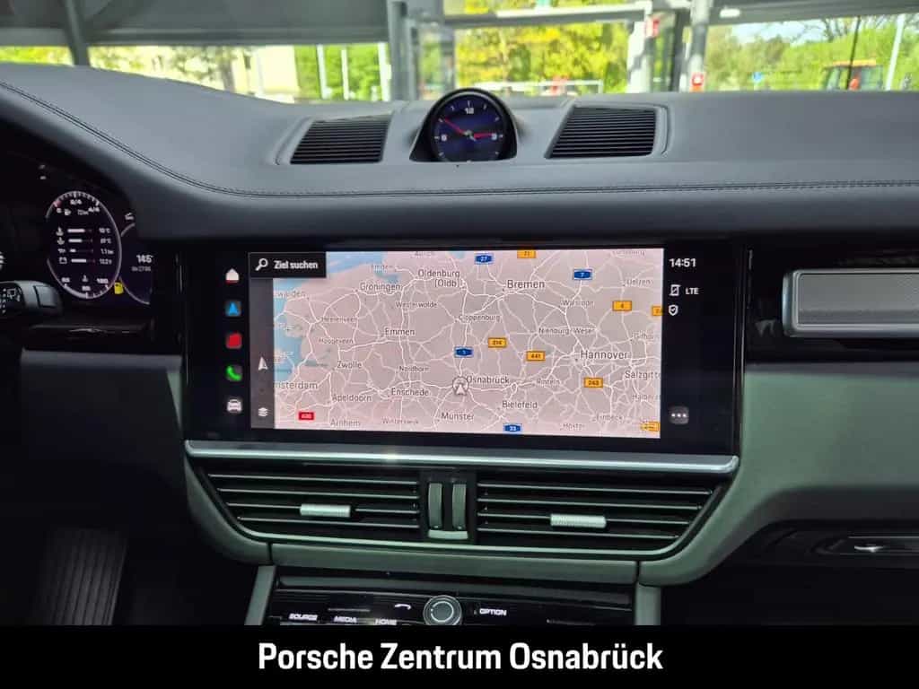 Porsche Cayenne Platinum Edition 10/2022-photo-15