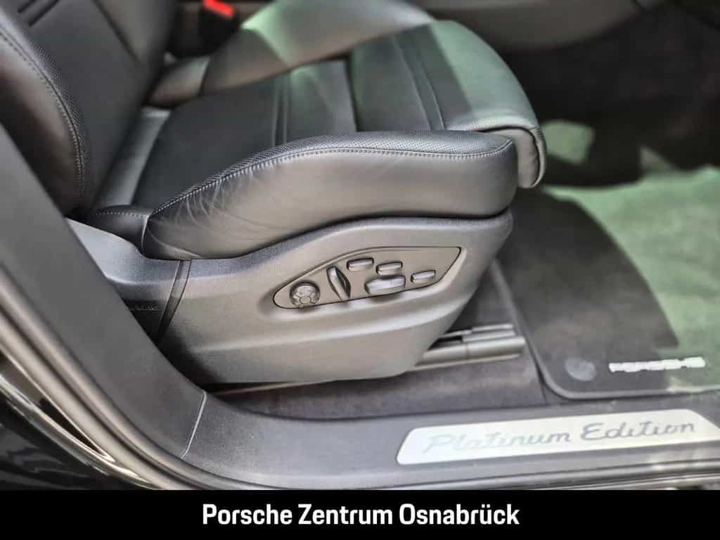 Porsche Cayenne Platinum Edition 10/2022-photo-25