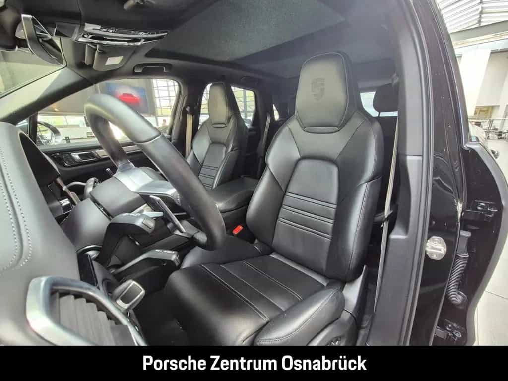 Porsche Cayenne Platinum Edition 10/2022-photo-3