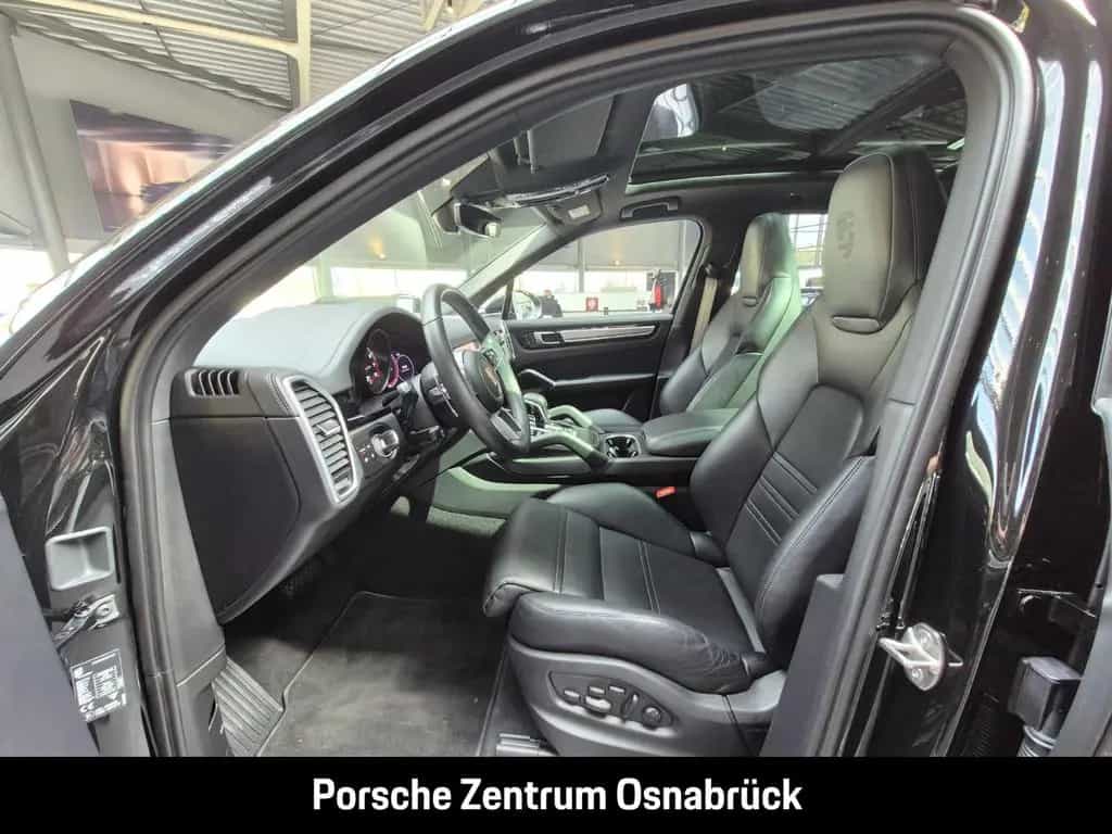 Porsche Cayenne Platinum Edition 10/2022-photo-4