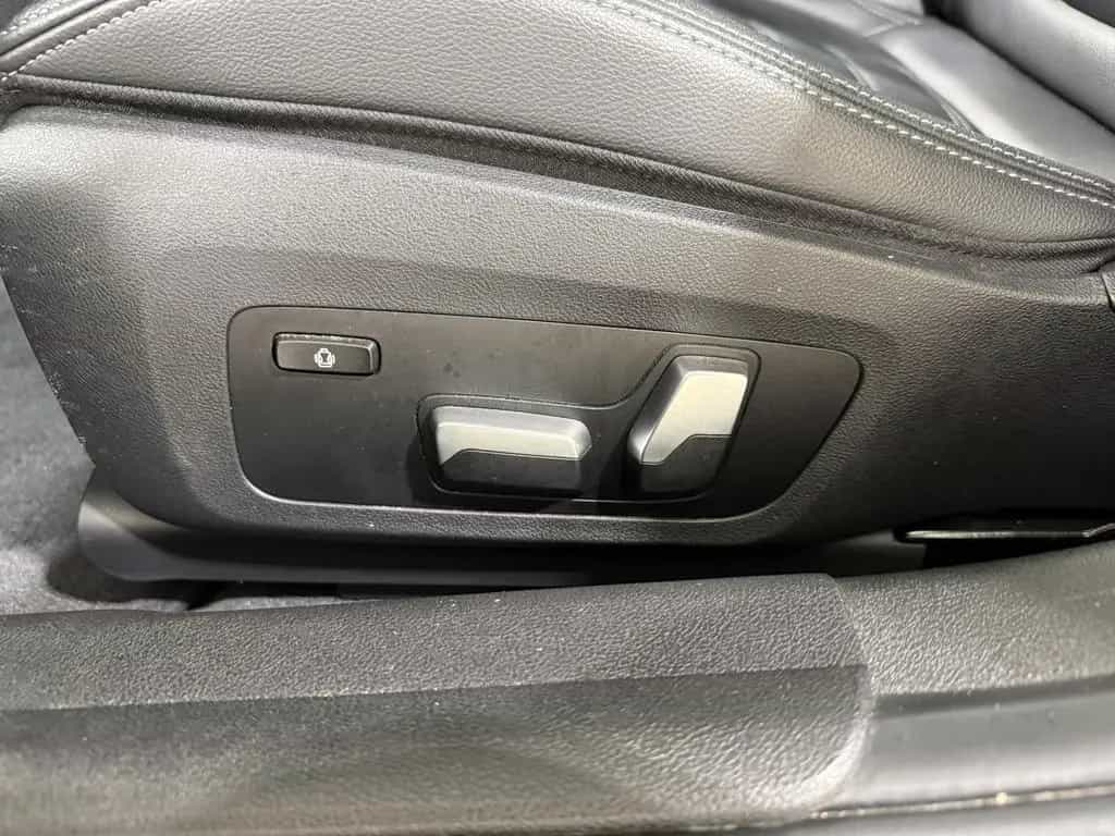 BMW 330 d xDrive Touring M Sportpaket Standhzg AHK HK 03/2020-photo-17