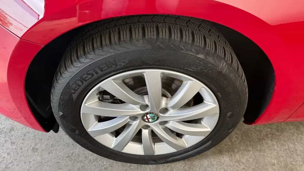 Alfa Romeo Giulietta Turismo 1.4 Auto. erst 11 TKM 12/2014-photo-11