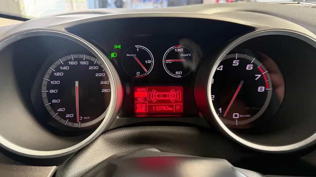 Alfa Romeo Giulietta Turismo 1.4 Auto. erst 11 TKM 12/2014-photo-20