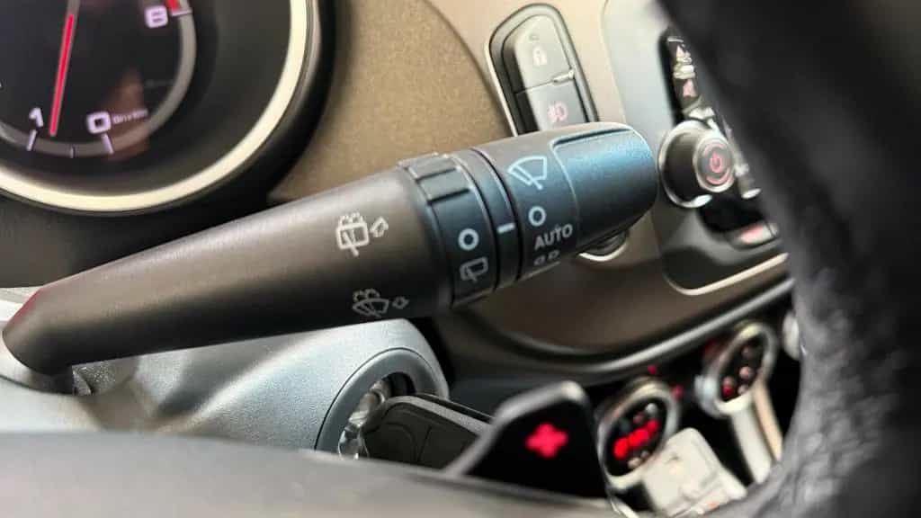 Alfa Romeo Giulietta Turismo 1.4 Auto. erst 11 TKM 12/2014-photo-23