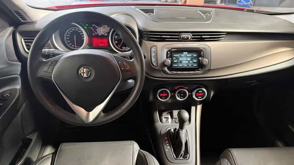 Alfa Romeo Giulietta Turismo 1.4 Auto. erst 11 TKM 12/2014-photo-27