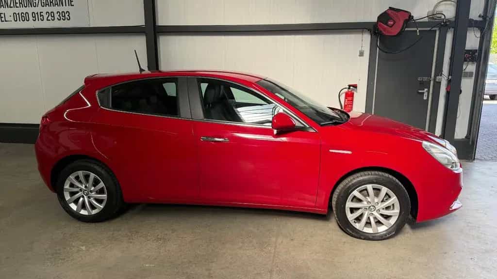 Alfa Romeo Giulietta Turismo 1.4 Auto. erst 11 TKM 12/2014-photo-3