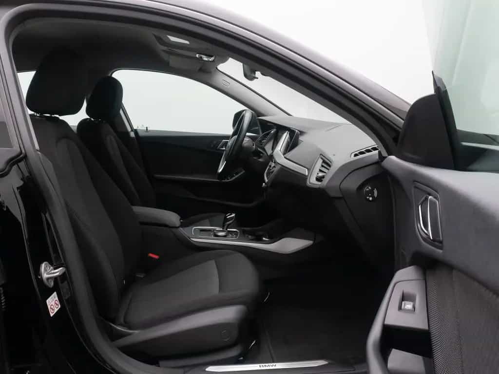 BMW 2 Series 218i Gran Coupé DAB GeschwindigReg PDC CockpitPr 03/2024-photo-23