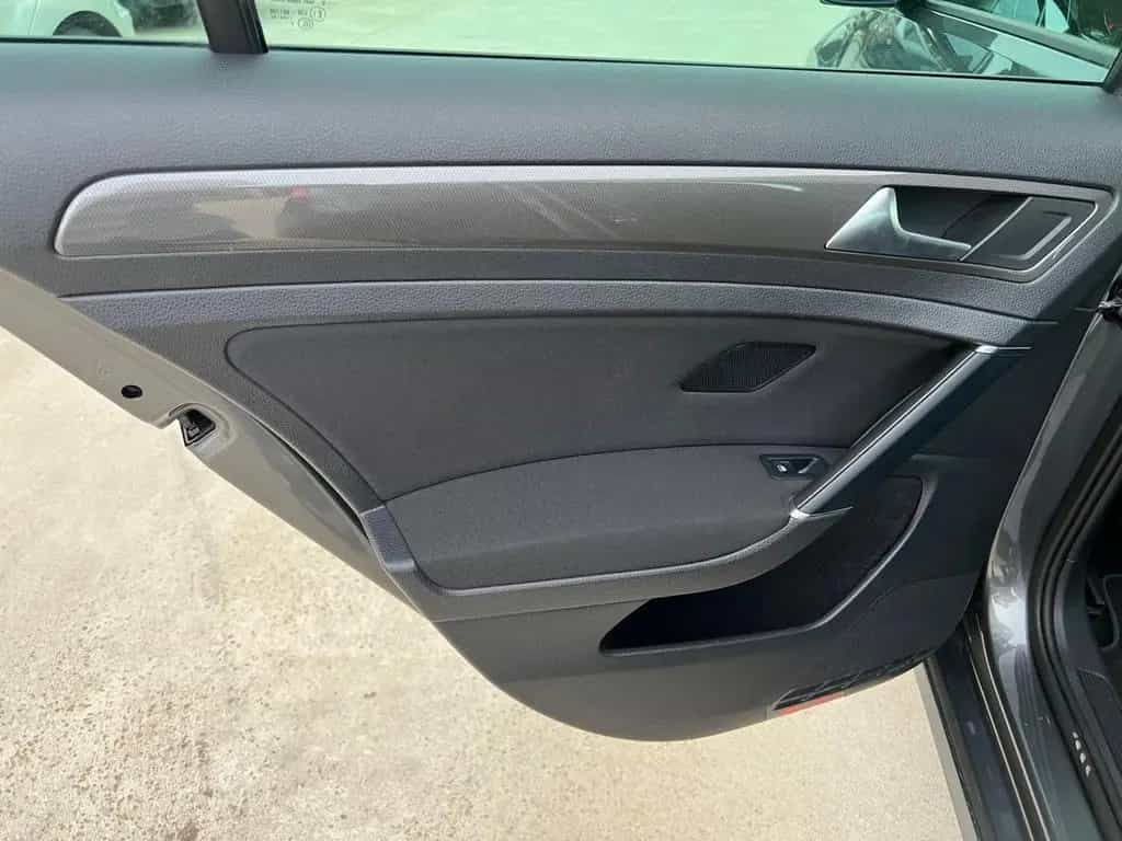 Volkswagen Golf 1.6 TDI 115 CV 5p. Highline Blue 03/2019-photo-11
