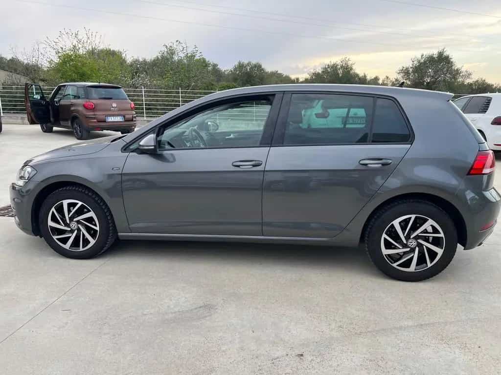 Volkswagen Golf 1.6 TDI 115 CV 5p. Highline Blue 03/2019-photo-3