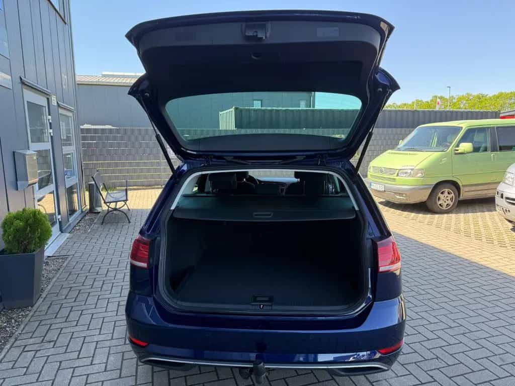 Volkswagen Golf VII Variant Join AHK Sitzheizung 11/2018-photo-12