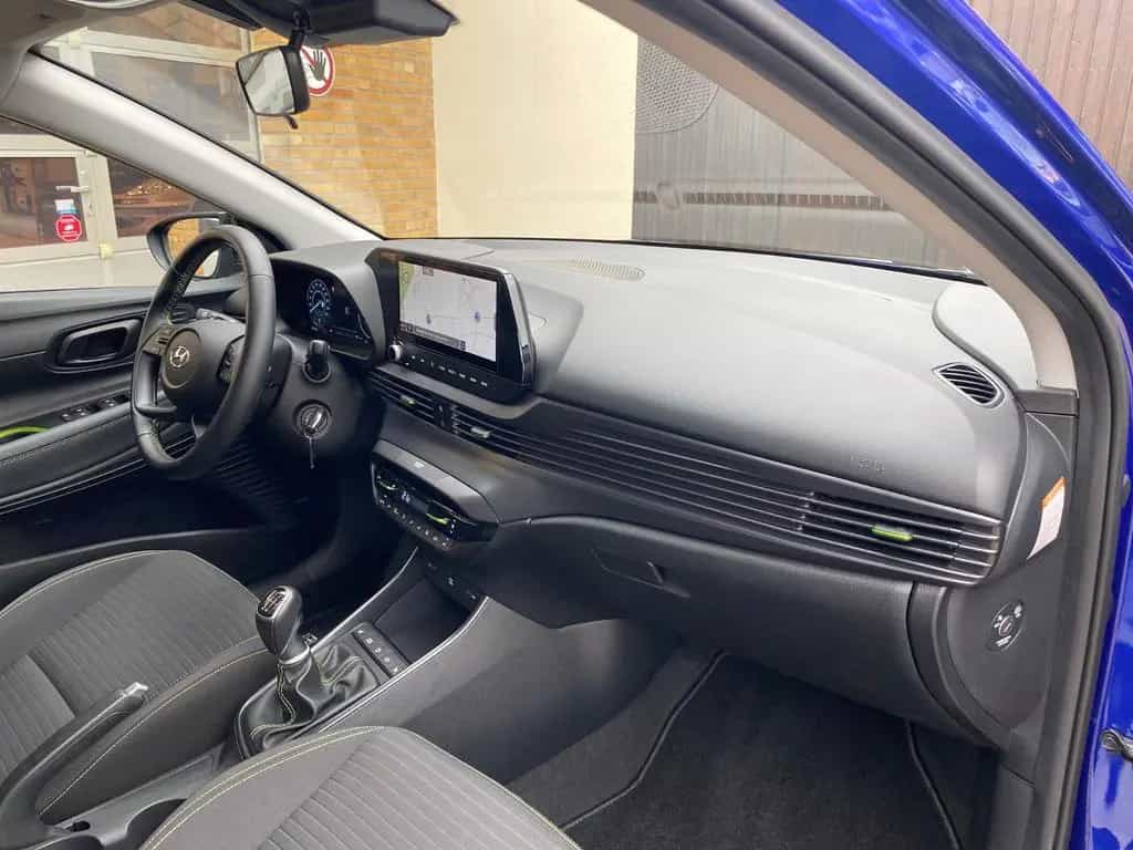 Hyundai i20 Intro Edition T-GDi Bose CarPlay SHZ AHK uvm 02/2021-photo-13