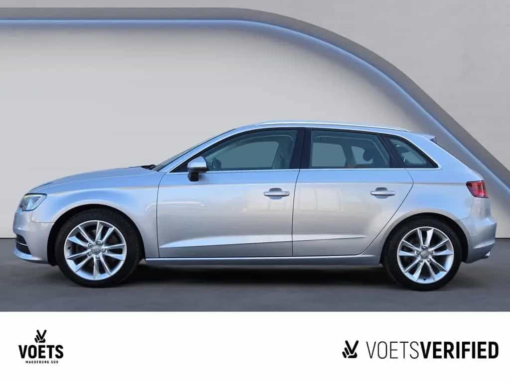 Audi A3 SPORTBACK AMBITION 1.8 TFSI LED+NAVI+STANDH 07/2015-photo-2