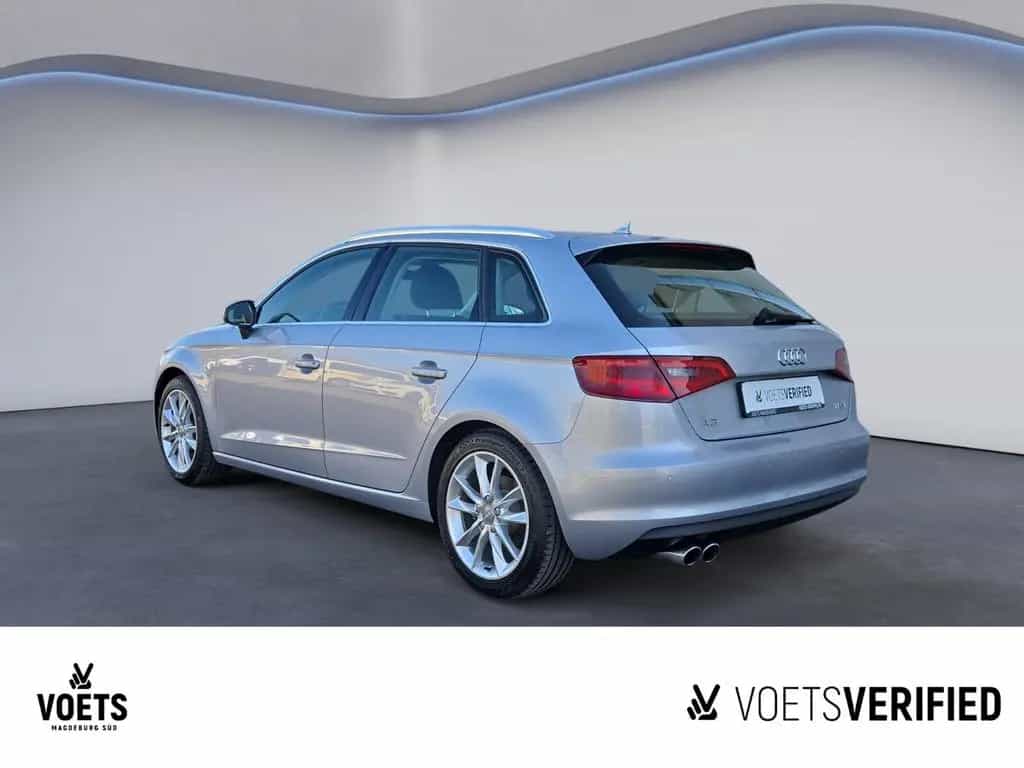Audi A3 SPORTBACK AMBITION 1.8 TFSI LED+NAVI+STANDH 07/2015-photo-3