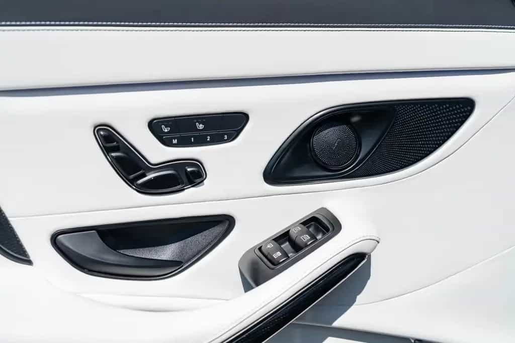 Maybach Other S 560 Maybach 1 of 1 The black and white Project 12/2018-photo-34