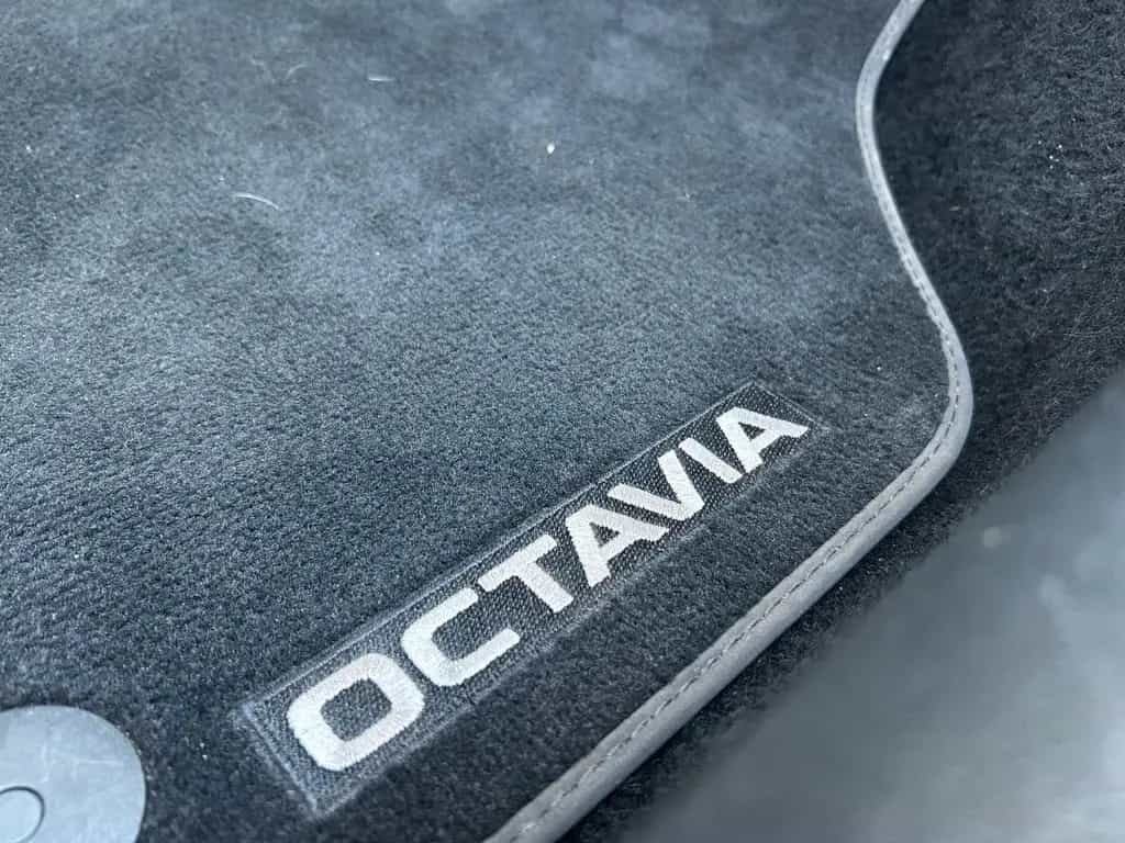 Skoda Octavia Combi Style 4x4 DSG AHK 2.0TSI 190PS 02/2024-photo-21
